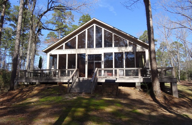 Timberview Lodge - Wooded East Texas views