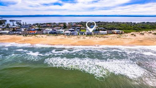 Time and Tides - Beachfront, Stunning Ocean Views
