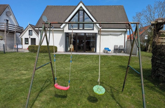 Time out at the North Sea - cozy vacation apartment with garden, 400m from the dike
