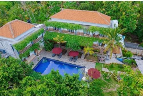 Tinggian Hill Retreat