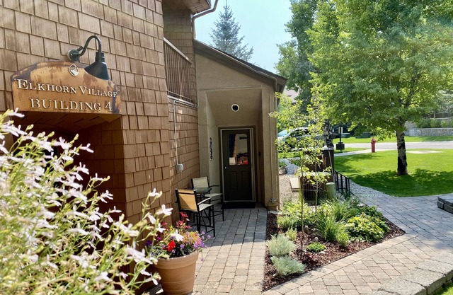 Tiny Condo, Quietly Nestled in Sun Valley
