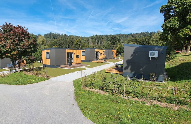 Tiny Home 'Franzl' with Mountain View, Wi-Fi and Air Conditioning