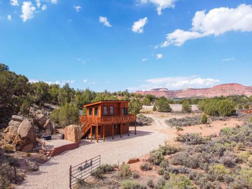 Tiny home with panoramic views & excellent stargazing