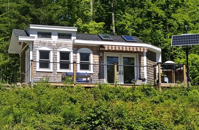 Tiny House Nature Retreat