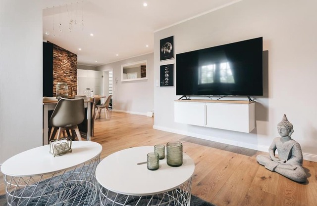 TIP! Toplage in Dresden! Moderne 100 qm Ferienwohnung für Familien und kleine Gruppen
