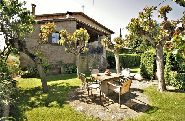 Tipical stone country house with pool and garden.