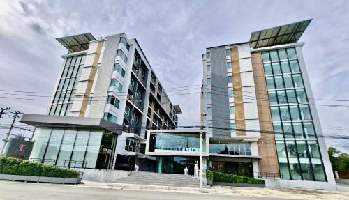 Tisha Hotel