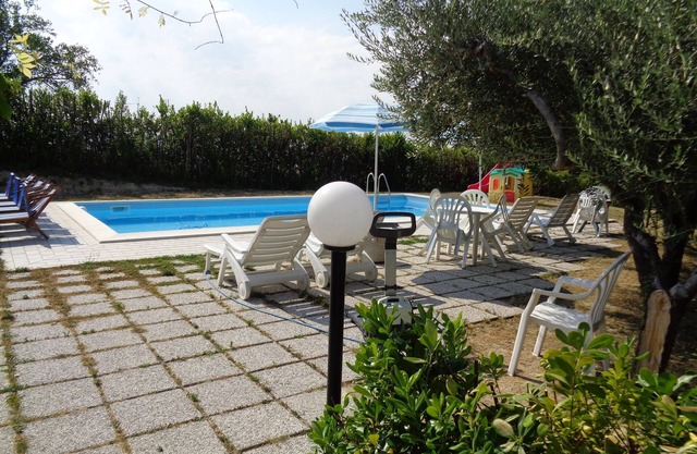 TITTY'S HOUSE, OASIS OF PEACE IN THE GREEN OF THE MARCHIGIAN HILLS.