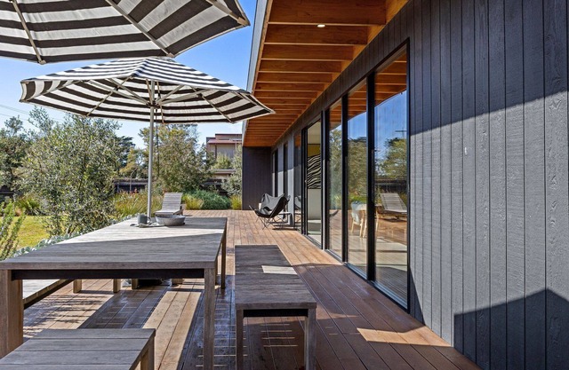 Togo House, Flinders