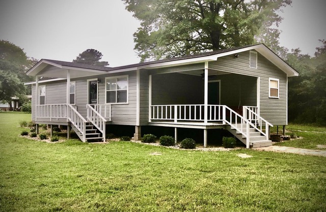 Toledo Bend Lake House in Six Mile Community
