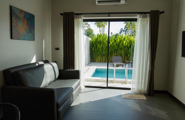 Toledo Pool Villa