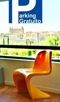 TOLETUM low cost LOFTS diáfanos o 2dormitorios PARKING Municipal Gratis al aire libre a 100m