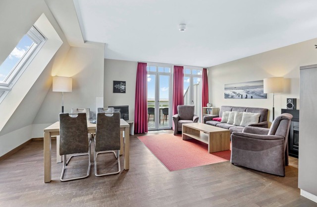 Tolle, Ruhige Ferienwohnung in Strandnähe mit Sauna, Meerblick und Zwei Balkonen
