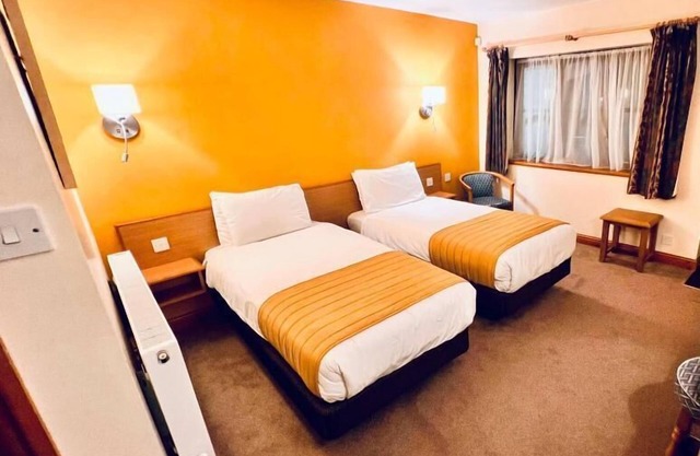 Tollgate Hotel