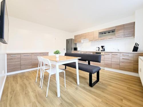 Tolstov Apartments - 2 Room Apartment - 25 Min to Messe DUS