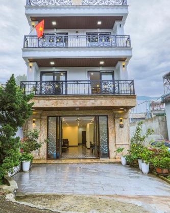 Tom Central Homestay