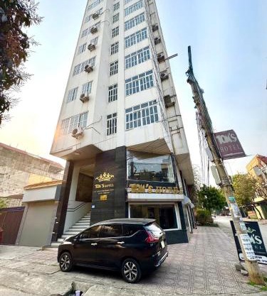Toms Hotel