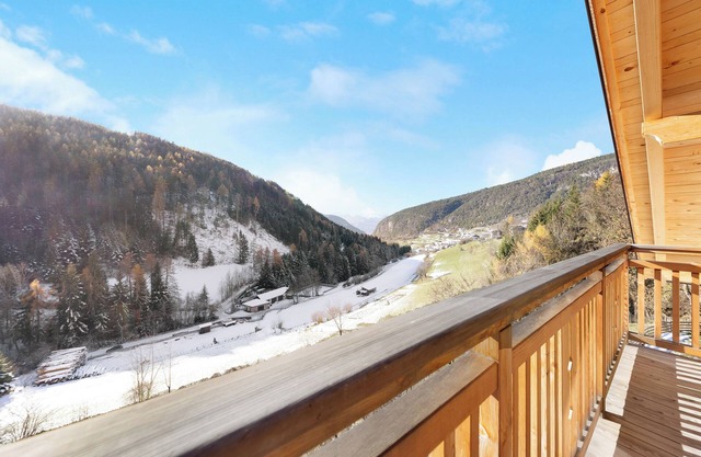 Töniglerhof "Apartment Morgensonne" with Mountain View, Garden & Wi-Fi