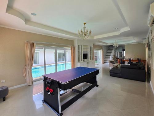 Toongklom Talman Pool Villa 4BR at Pattaya