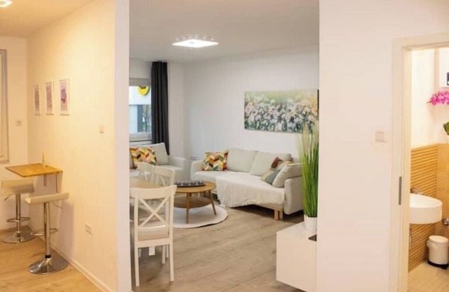 TOP! 2-room, trade fair, university hospital