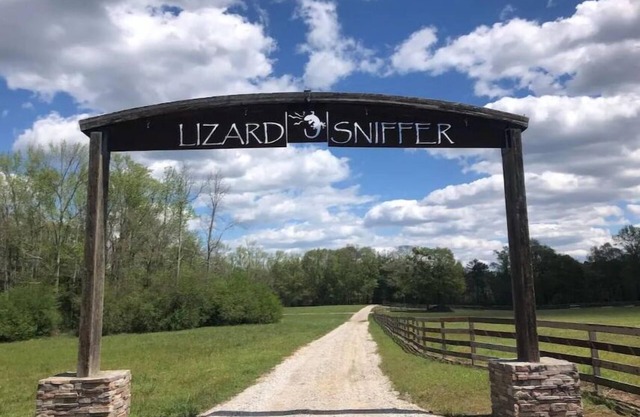 Top Alrbnb destination now on VRBO! Awesome fishing and miles of trails!