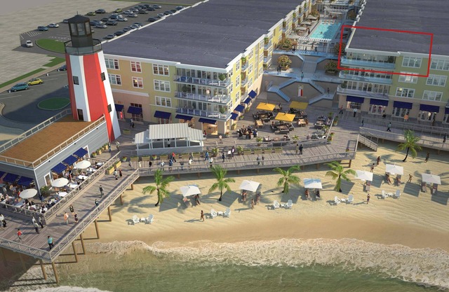 Top Floor Luxury Beach Condo Overlooking Bay with Amazing Balcony