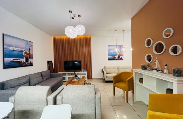 Top Floor with city skyline view 3 bedroom + hall unit dubai marina