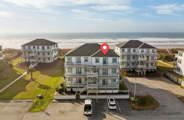 Top Level 2BR Condo - Awesome Ocean Views at Pier Pointe 1B3 West!