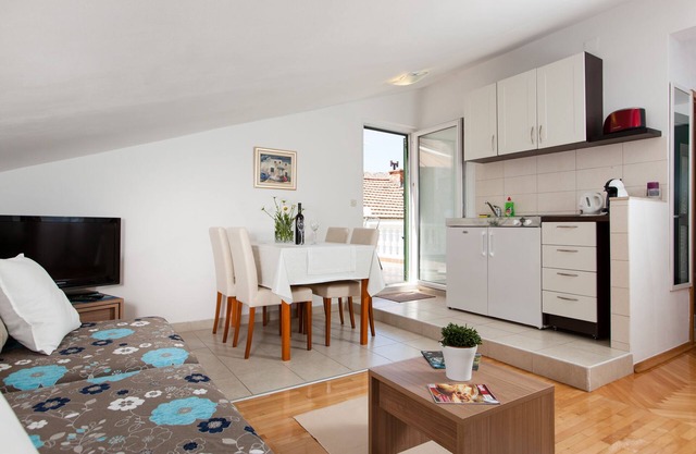 TOP LOCATION Apartment with large Sunny Terrace in the City Centre