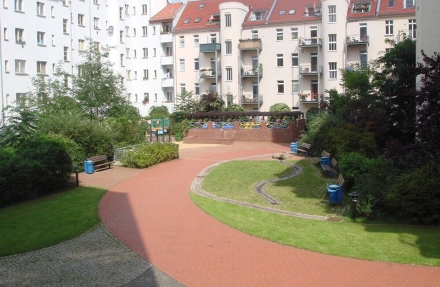 Top location in the center of Berlin, near Hofbräuhaus and TV Tower