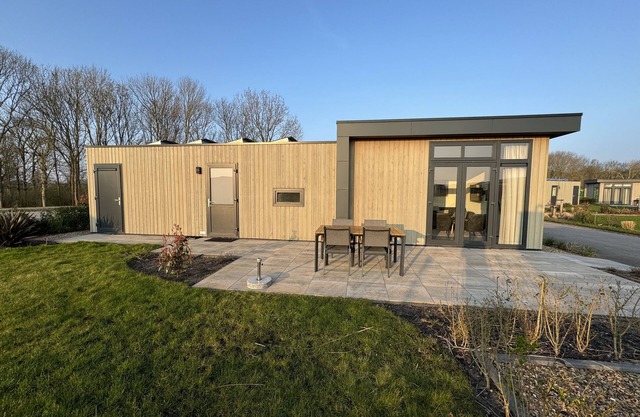 Top-modernes Chalet Auszeit mit Großem Garten am Ijsselmeer