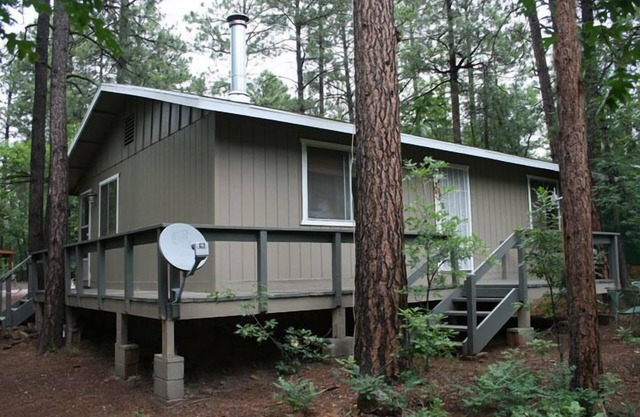 Top reviews! Weekend, weekly & monthly cabin! very clean! Low price