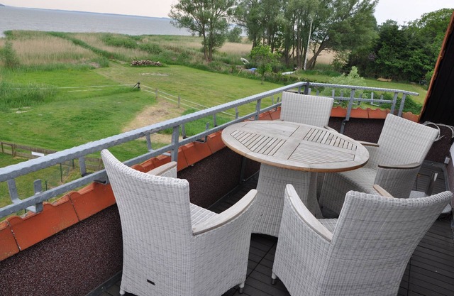 topausgestattete Apartment in Lütow Usedom Island with direct water views!