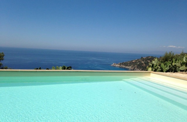 Torre delle Stelle, private sea view villa - sunny aspect and large pool - sleep