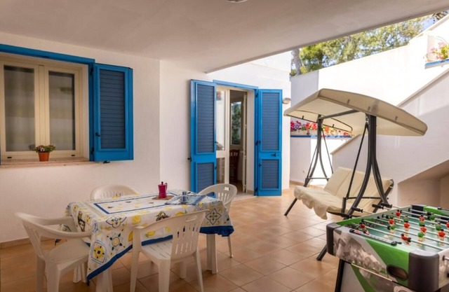 Torre Vado relaxation 4/6a 200 meters from the seafront