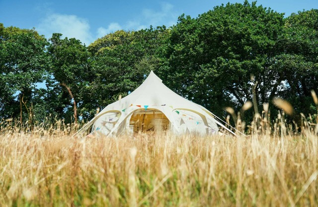 Totally Luxury 4 Person Bell Tent 10 mins Surf/Sail/Swim Beaches