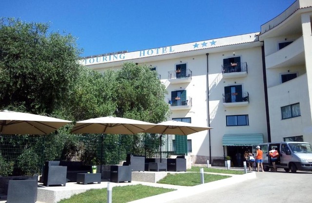 Touring Hotel