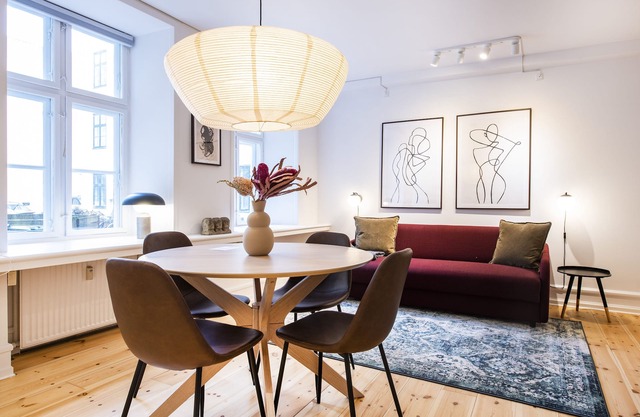 Town Hall apartments by Daniel&Jacob’s