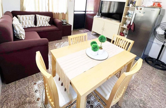 Town House Next to the Beach - TALOMO TORIL DAVAO