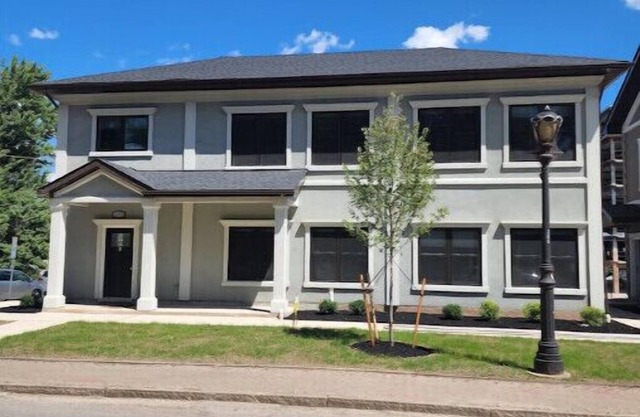Townhomes at the Falls - 310 A lower - Buffalo Aven2 Blocks from the Falls!