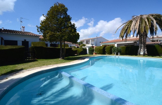 Townhouse in Costa Brava near Sandy Beaches