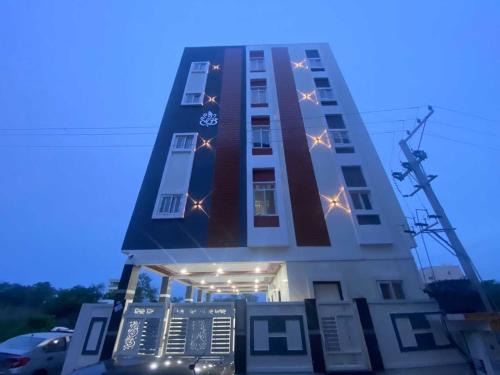 Townhouse Sartha Convention Centre Formerly GMR Serenity Suits