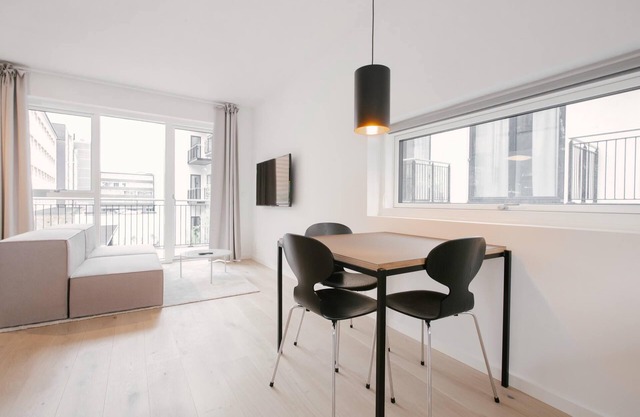 Townhouse studio w/large private balcony - 215