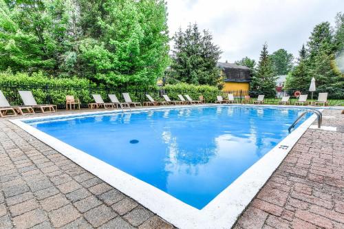 Townhouse With Free Shuttle To Tremblant Resort