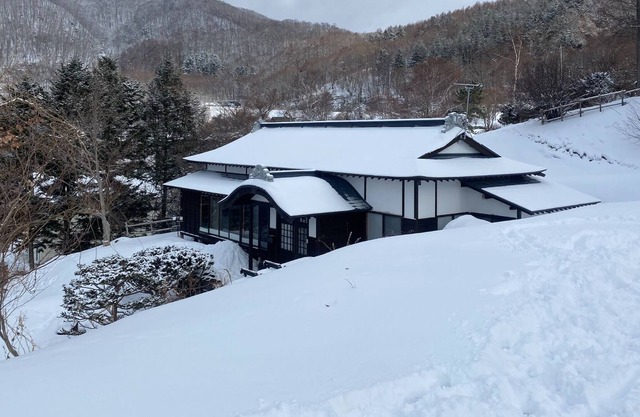 Toya cliff Houseold folk house with ocean view / Abuta-gun Hokkaidō