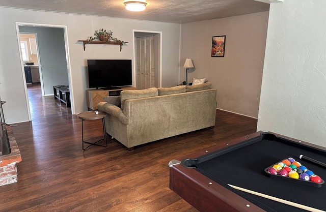 Track & Field Fans + Game Day Guests Welcome! Pet-Friendly 3BR Home w/RV Parking