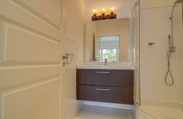 Trade Winds 3E The View Ocean Front Condominiums