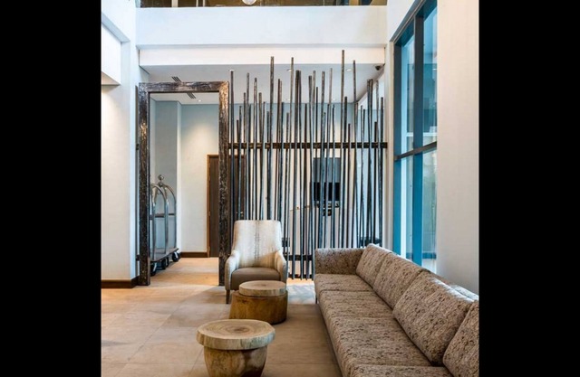 Trademark Hotel, Terrace King Twin Room in Nairobi no005