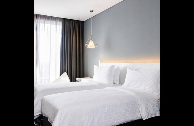 Trademark Hotel, Trademark King Twin Room in Nairobi no001