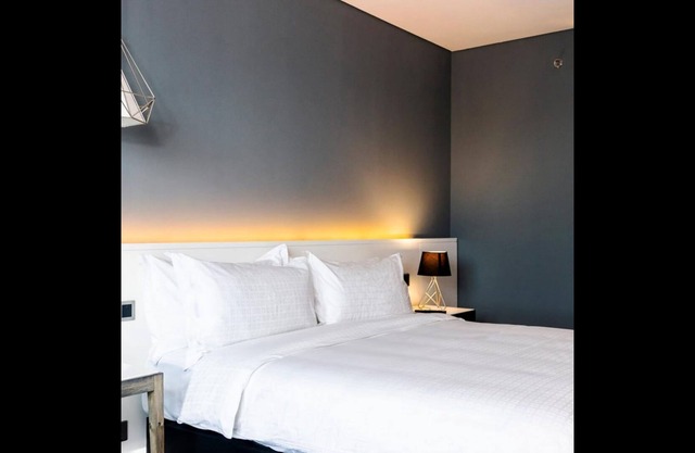 Trademark Hotel, Trademark King Single Room in Nairobi no002